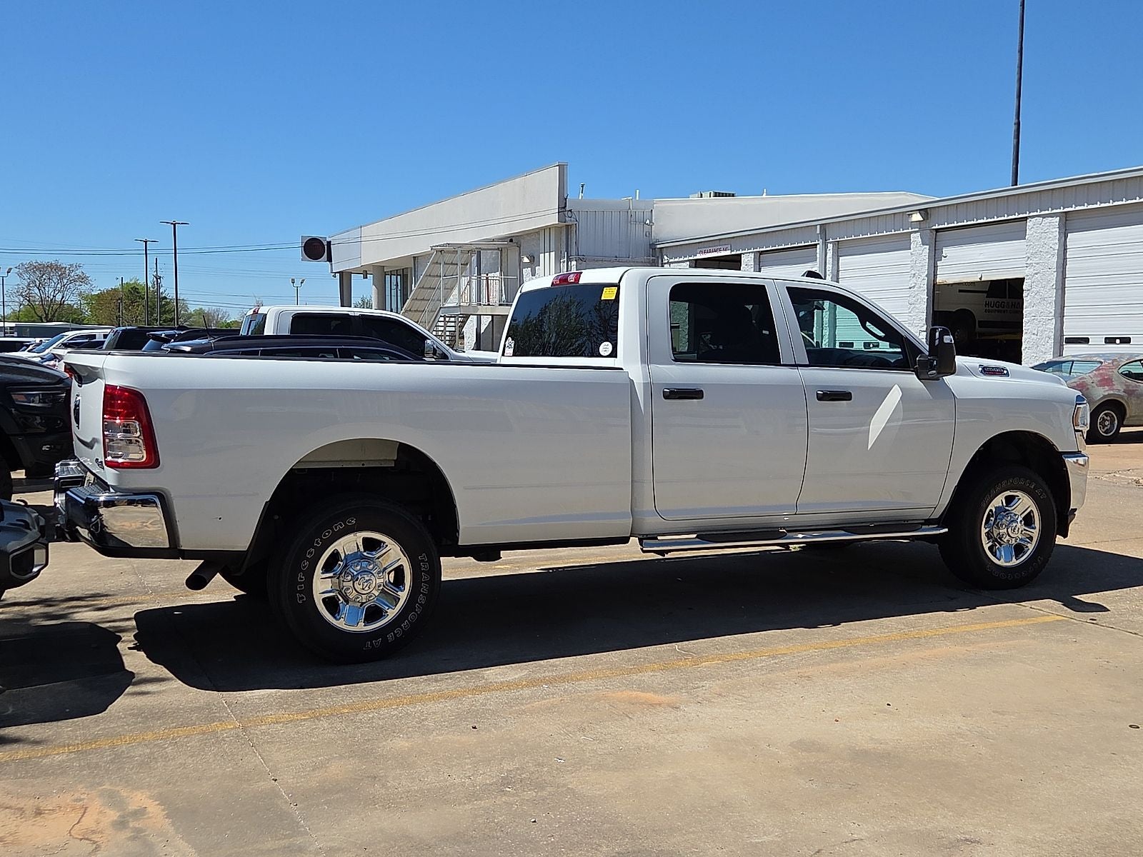 2023 RAM 2500 Tradesman Crew Cab 4x4 8' Box