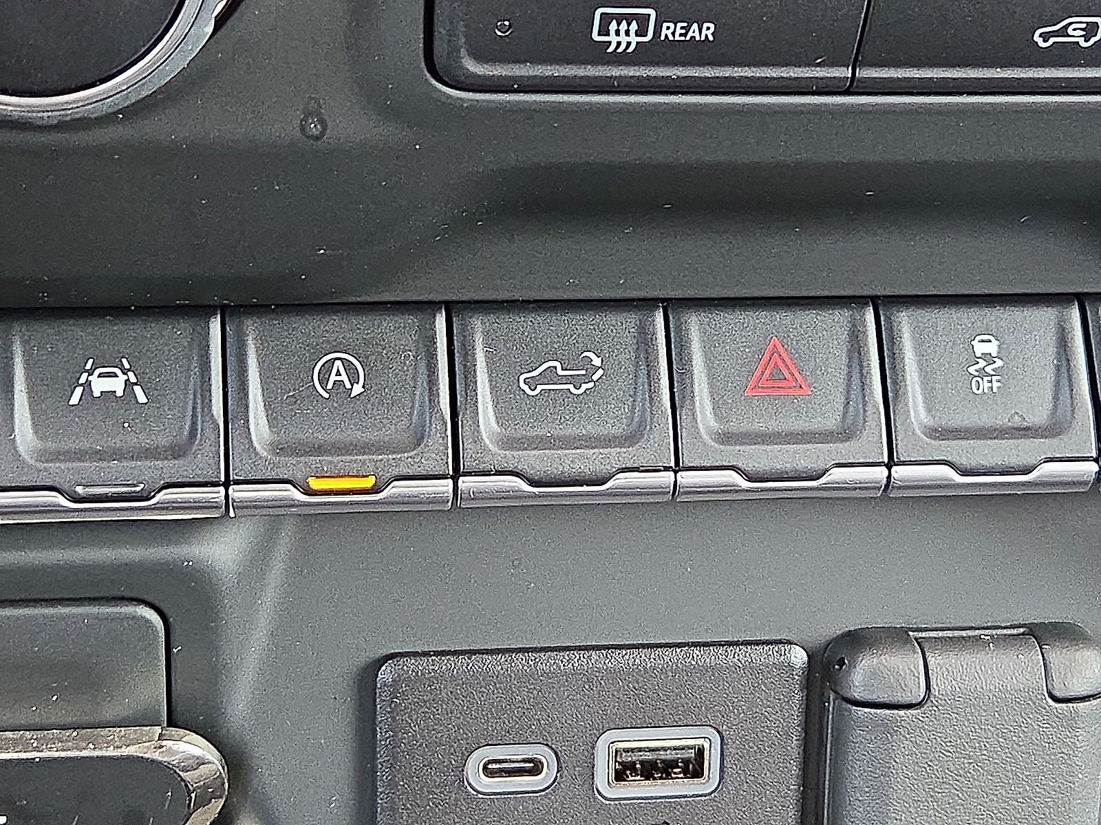 2023 Chevrolet Silverado 1500 4WD Crew Cab Short Bed Custom