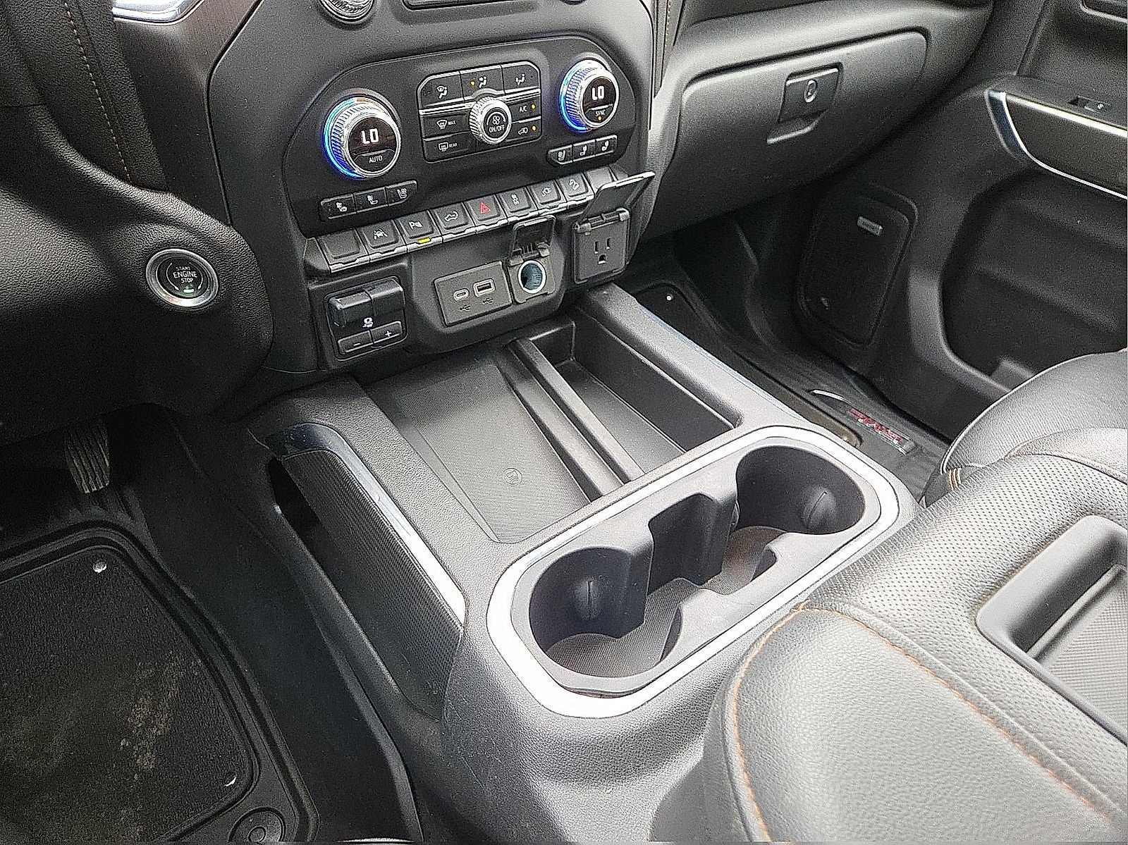 2022 GMC Sierra 1500 Limited 4WD Crew Cab Short Box AT4