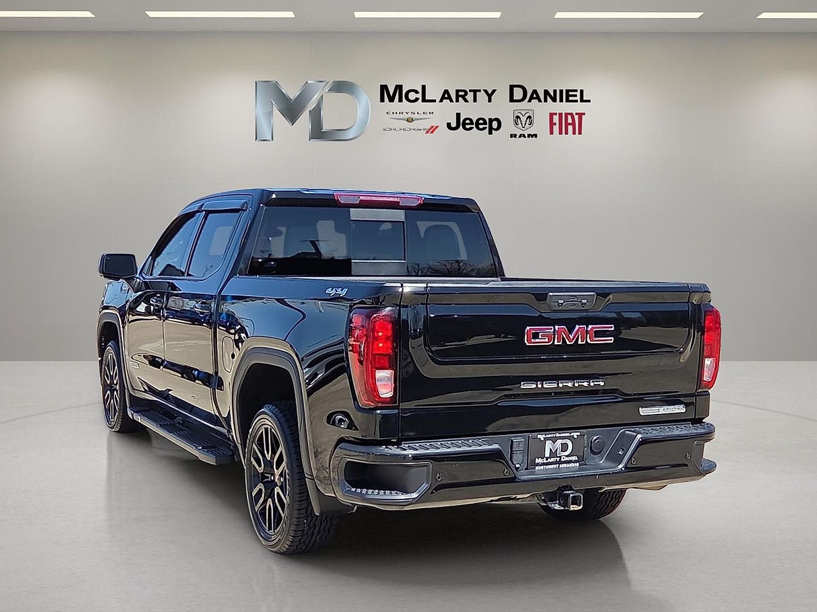 2024 GMC Sierra 1500 4WD Crew Cab Short Box Elevation with 3SB