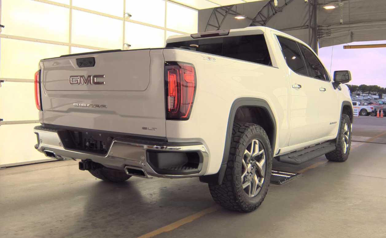 2024 GMC Sierra 1500 4WD Crew Cab Short Box SLT