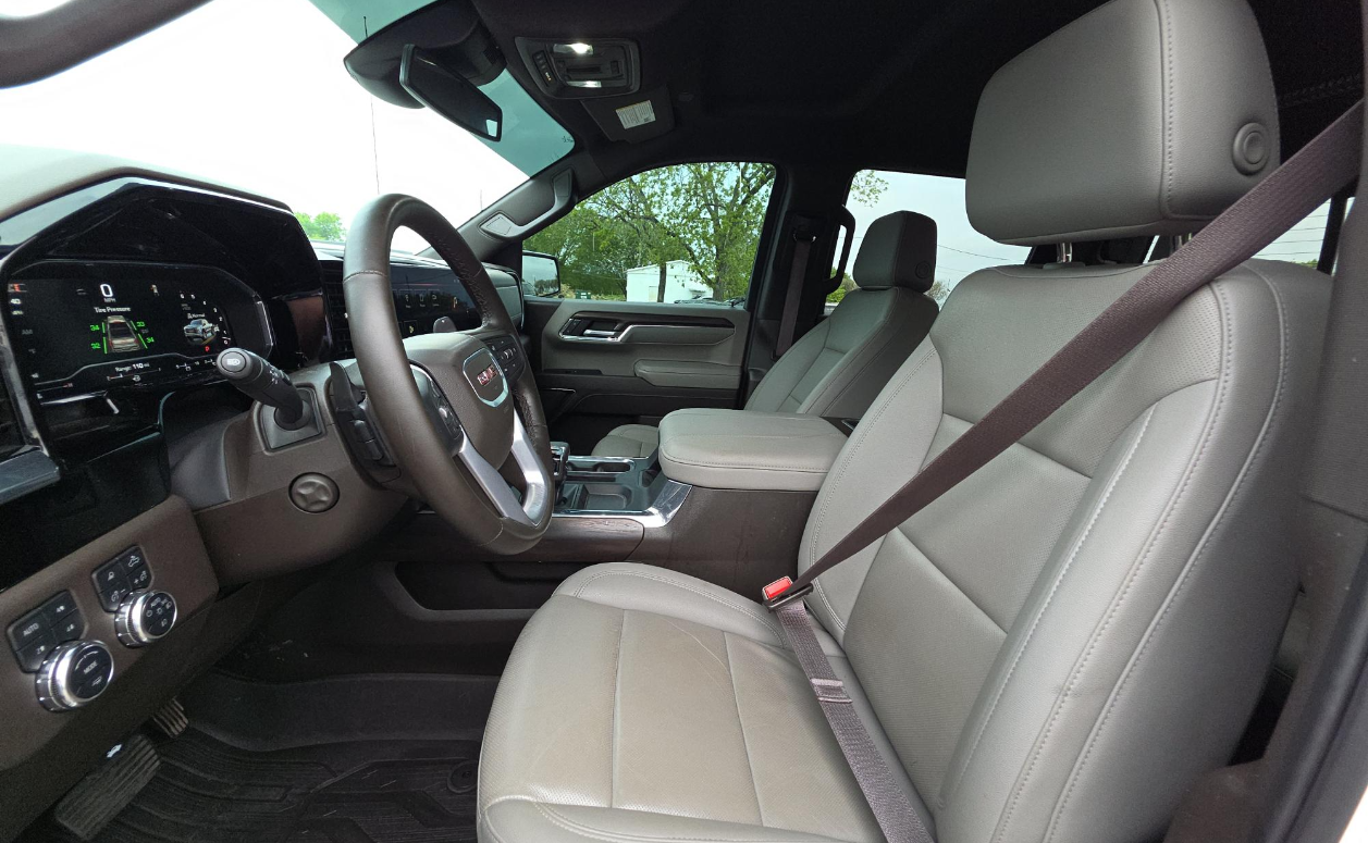 2024 GMC Sierra 1500 4WD Crew Cab Short Box SLT