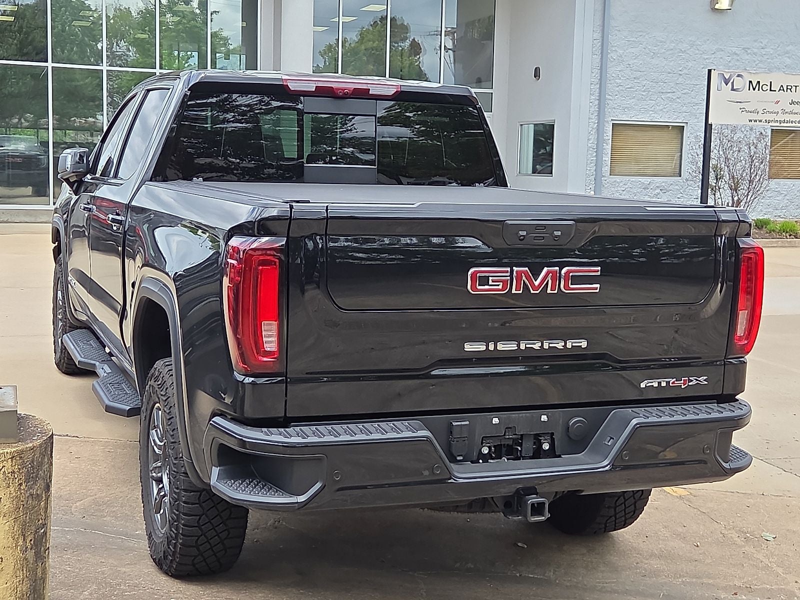 2025 GMC Sierra 1500 AT4X