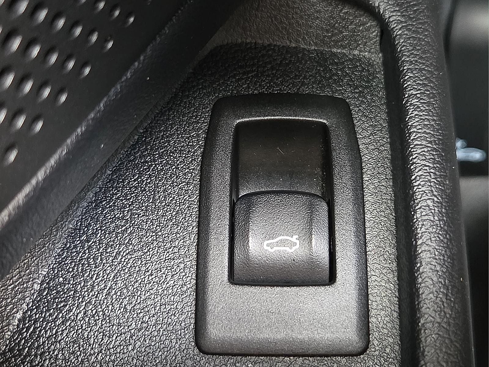 2025 BMW 330i 330i