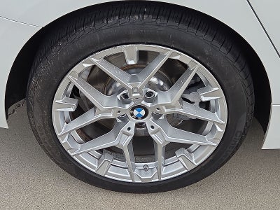 2025 BMW 330i 330i