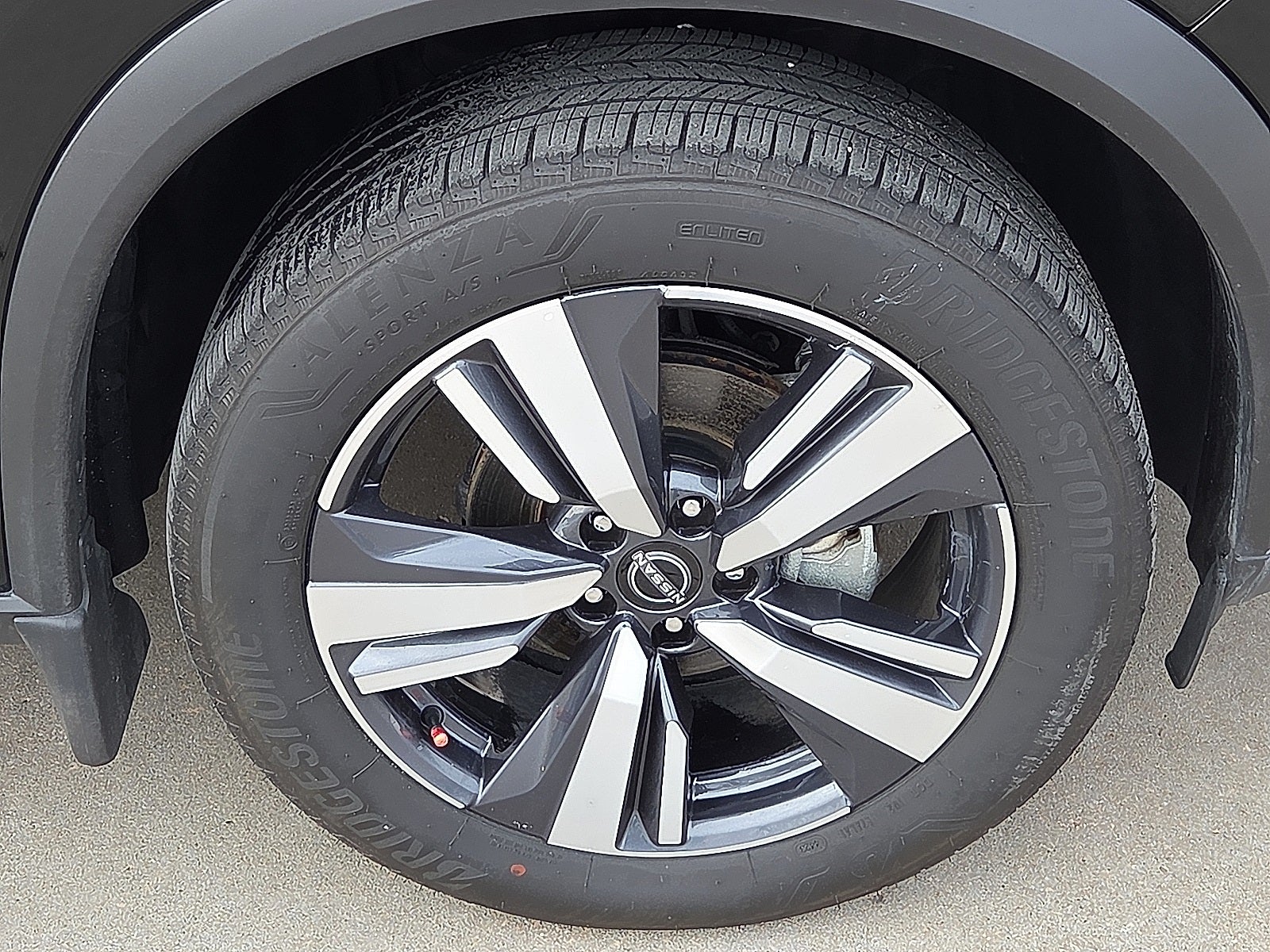 2023 Nissan Rogue SL FWD