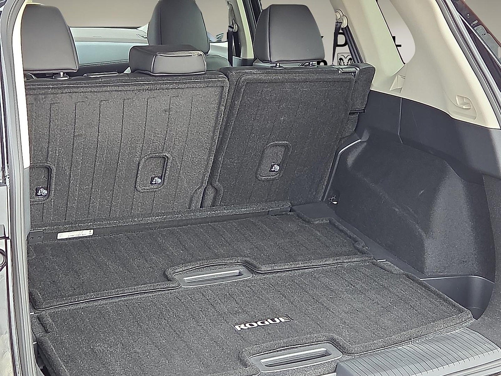 2023 Nissan Rogue SL FWD