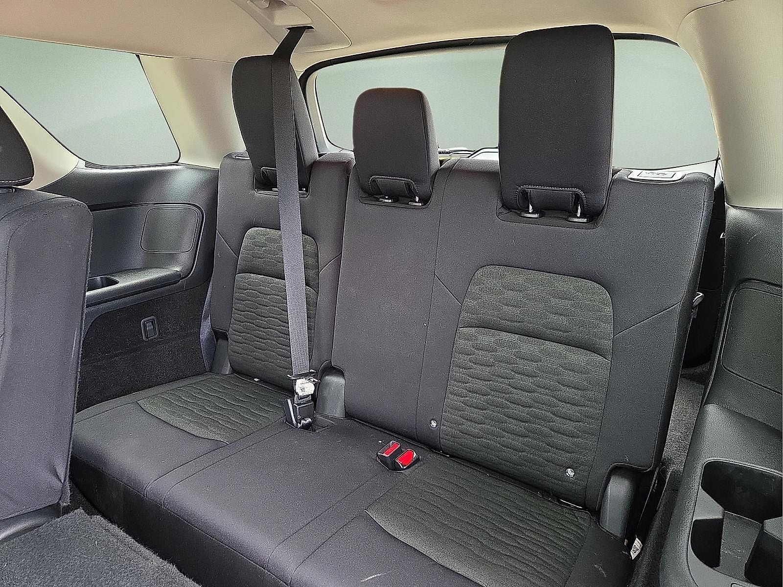 2025 Nissan Pathfinder SV FWD