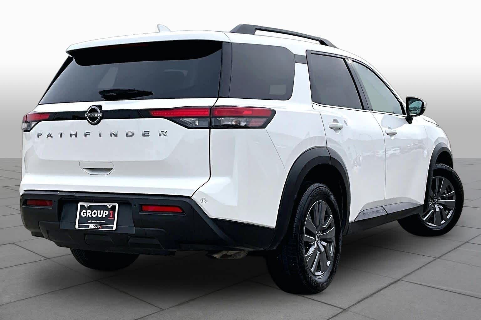2025 Nissan Pathfinder SV FWD