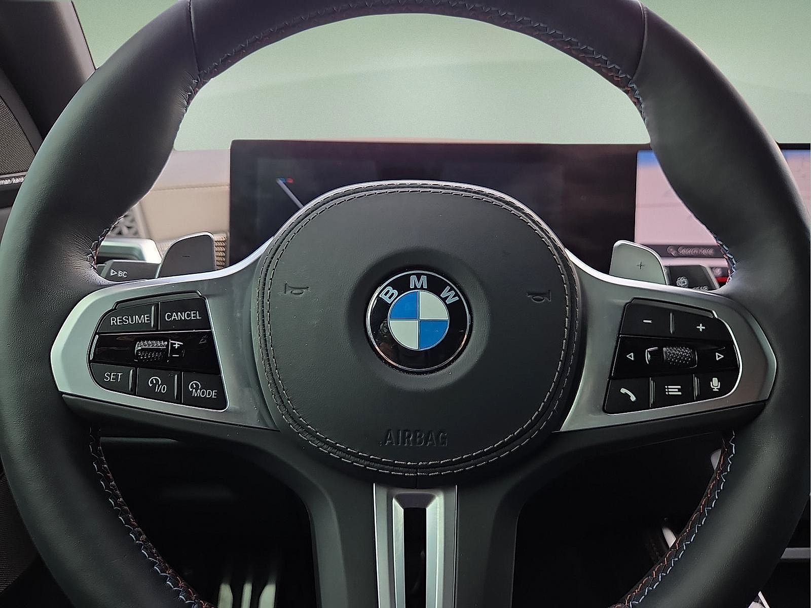 2025 BMW X5 M60i