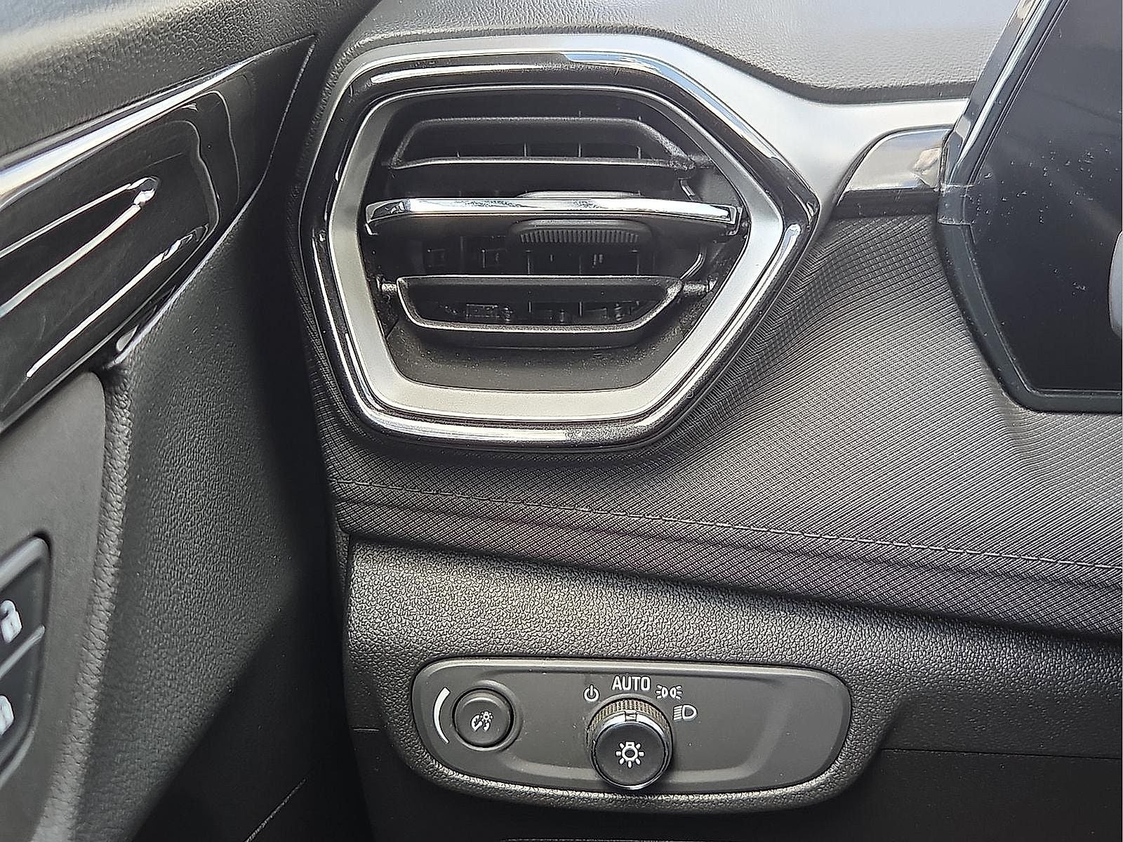 2025 Chevrolet Trailblazer FWD LT