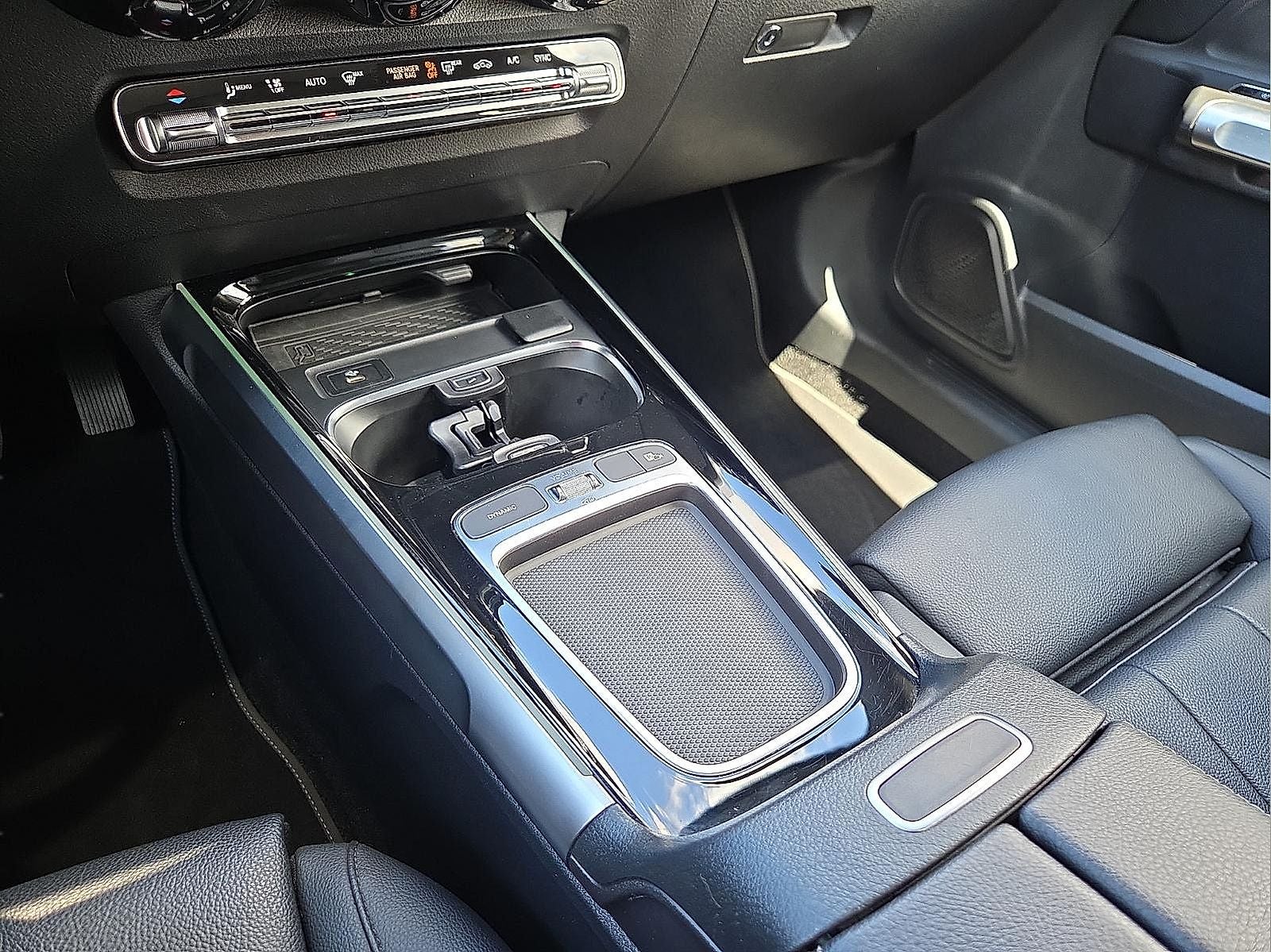 2025 Mercedes-Benz GLB 250 4MATIC®
