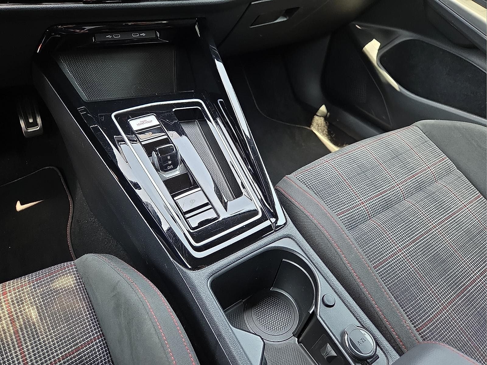 2024 Volkswagen Golf GTI 2.0T S
