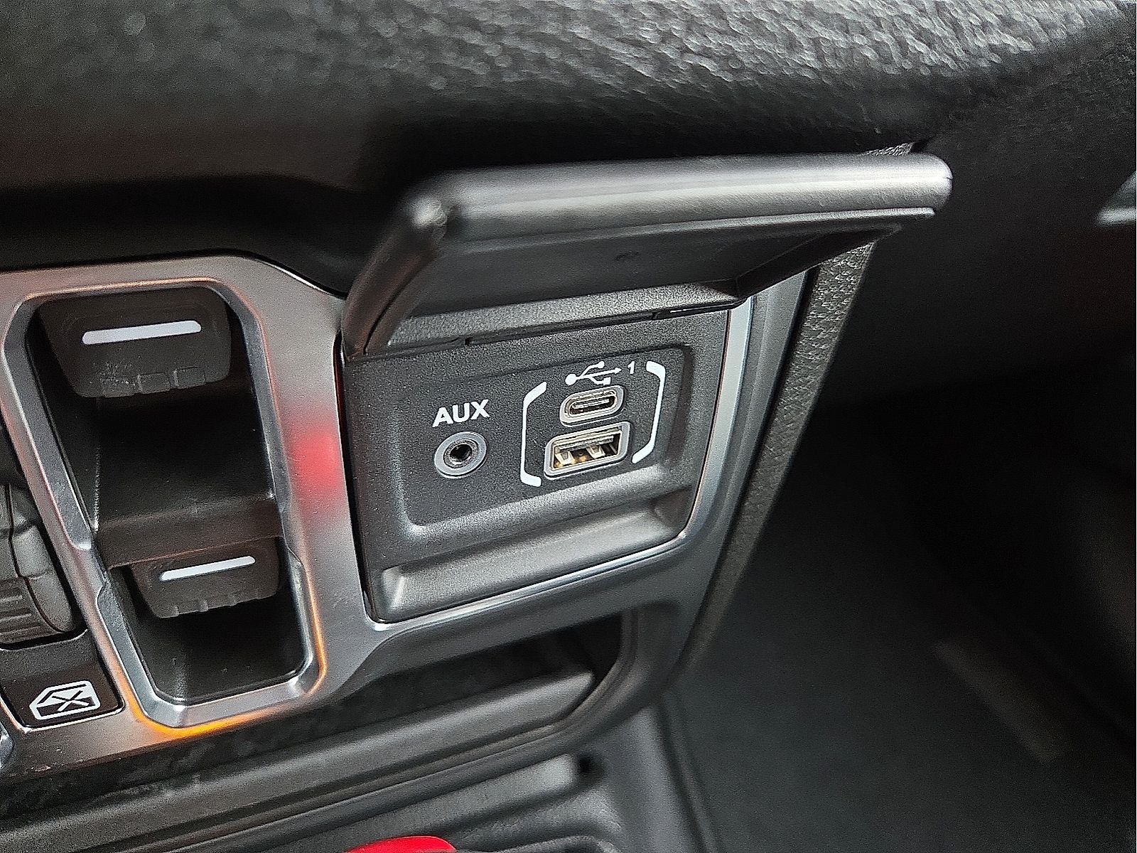 2025 Jeep Gladiator Nighthawk