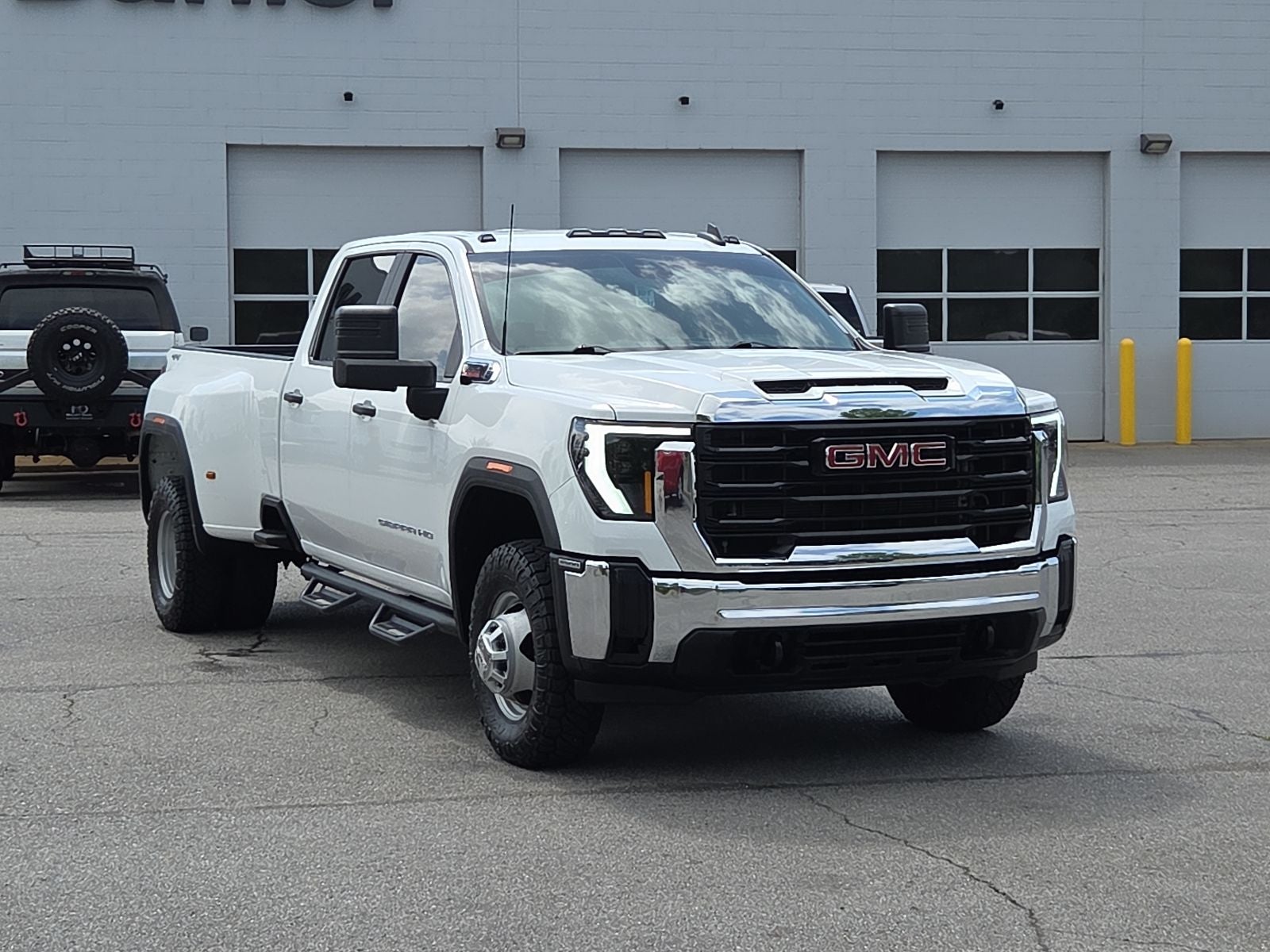 2024 GMC Sierra 3500HD Pro