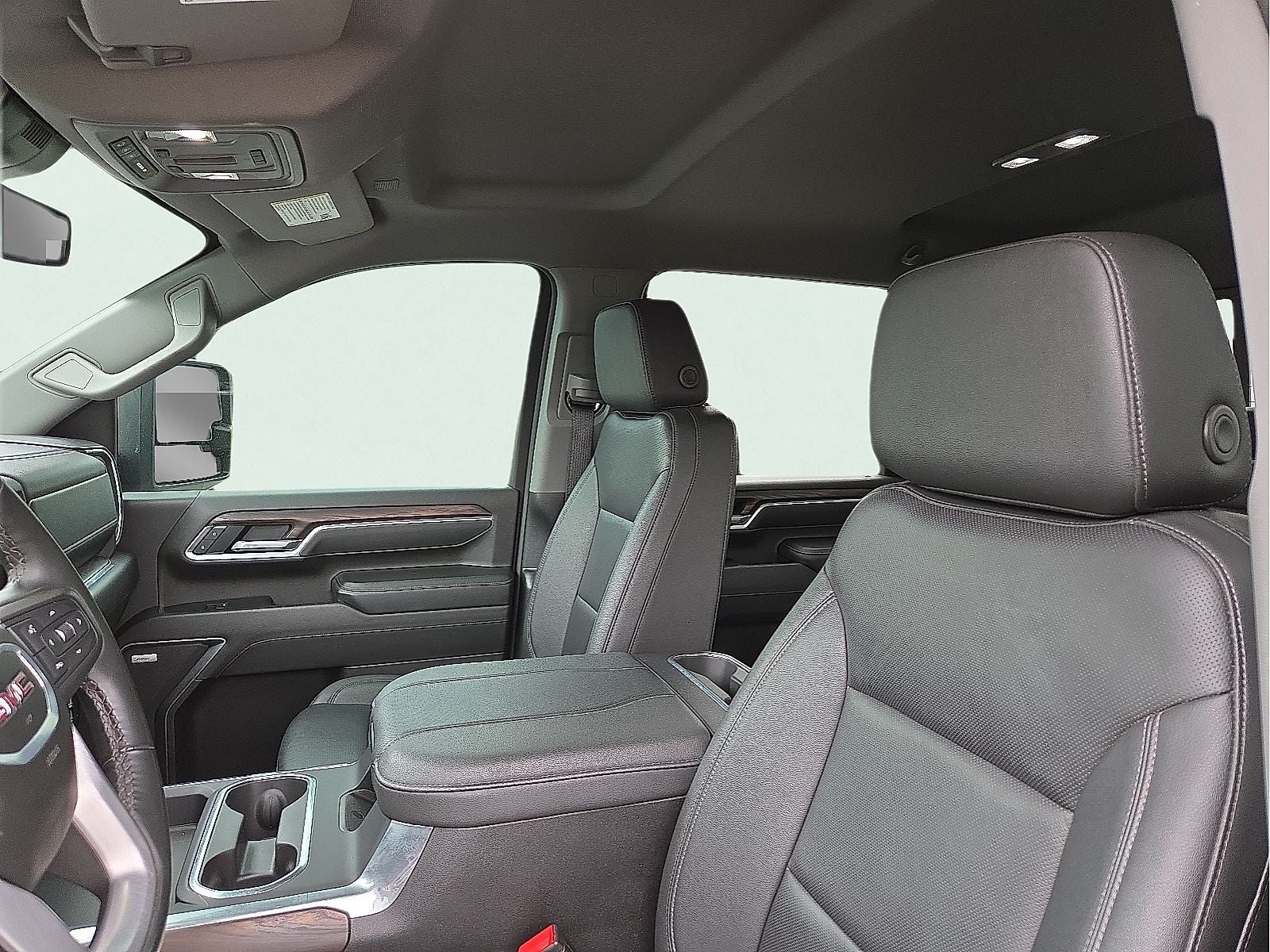 2025 GMC Sierra 2500HD SLT