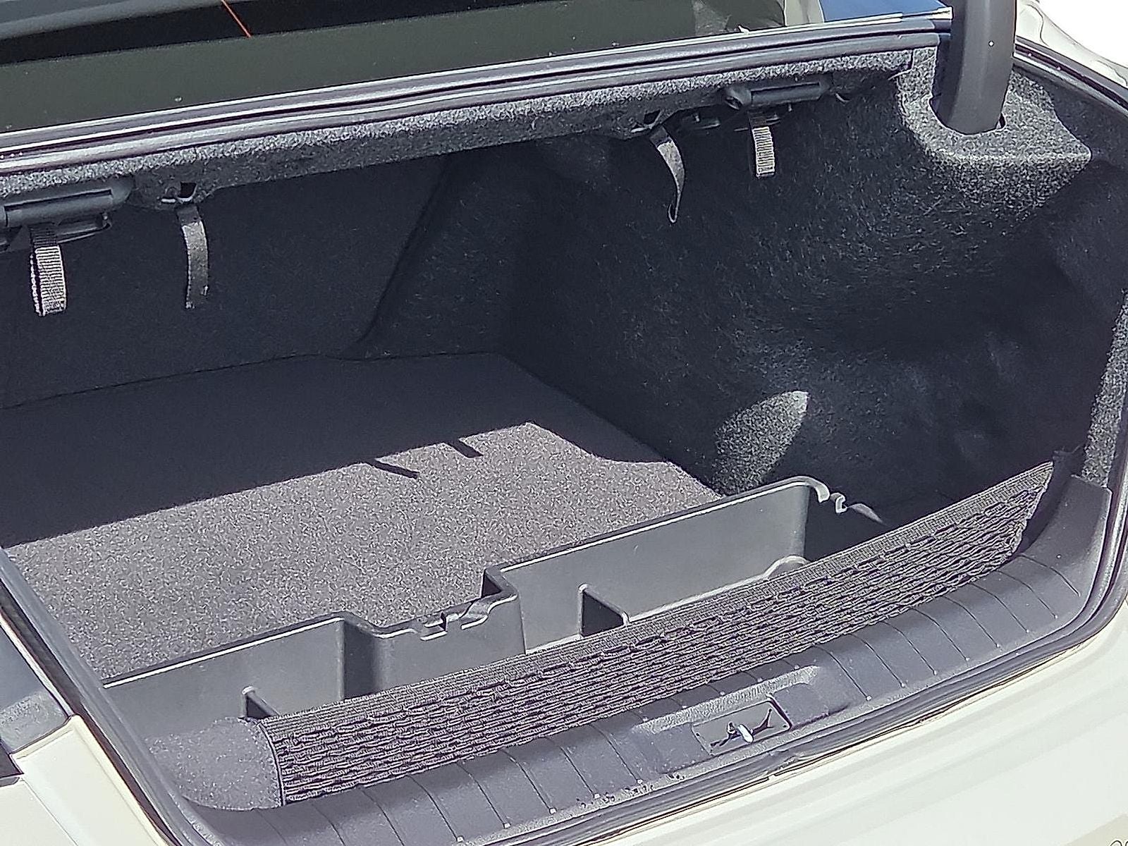 2023 Nissan Maxima SR