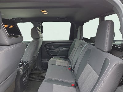 2023 Nissan Titan SV