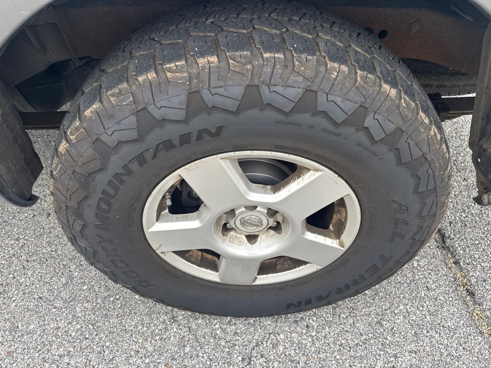 2008 Nissan Frontier LE