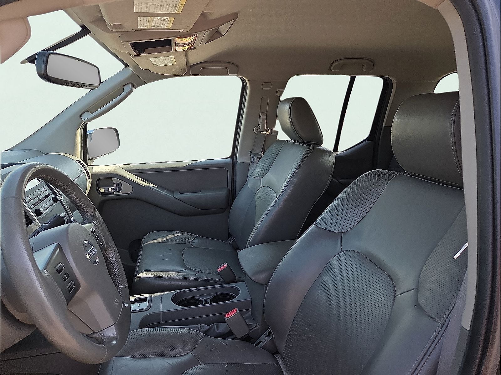 2010 Nissan Frontier LE