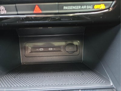 2023 Volkswagen Atlas Cross Sport 2.0T SEL R-Line