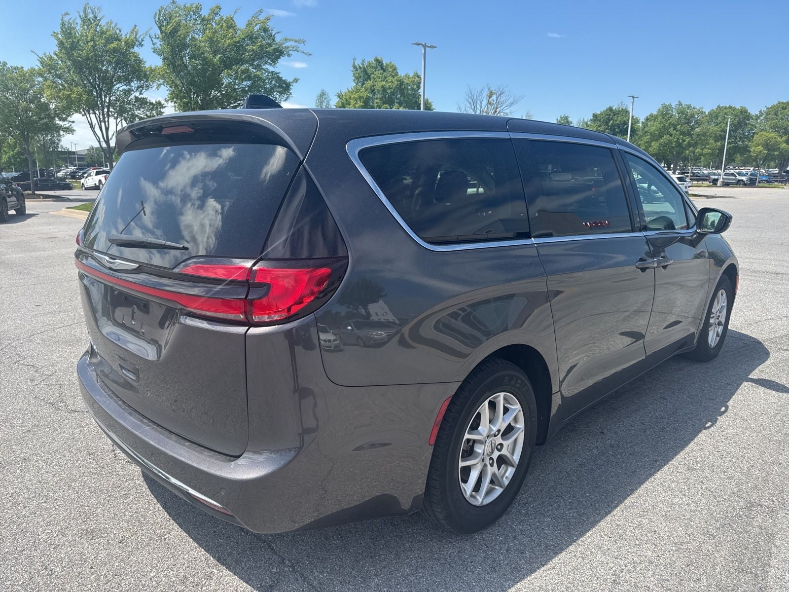 2023 Chrysler Pacifica Touring L