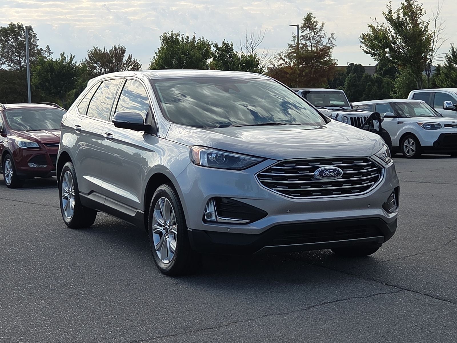 2023 Ford Edge Titanium