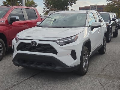 2025 Toyota RAV4 XLE