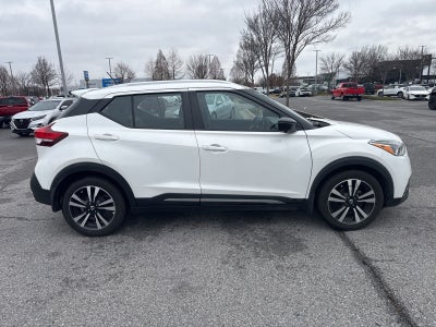 2020 Nissan Kicks SR