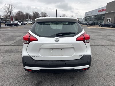 2020 Nissan Kicks SR