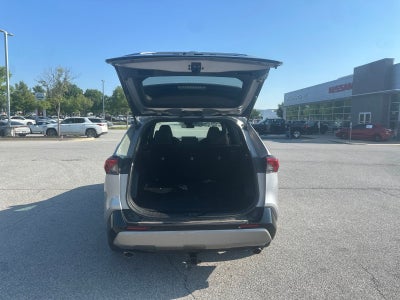 2022 Toyota RAV4 Hybrid SE