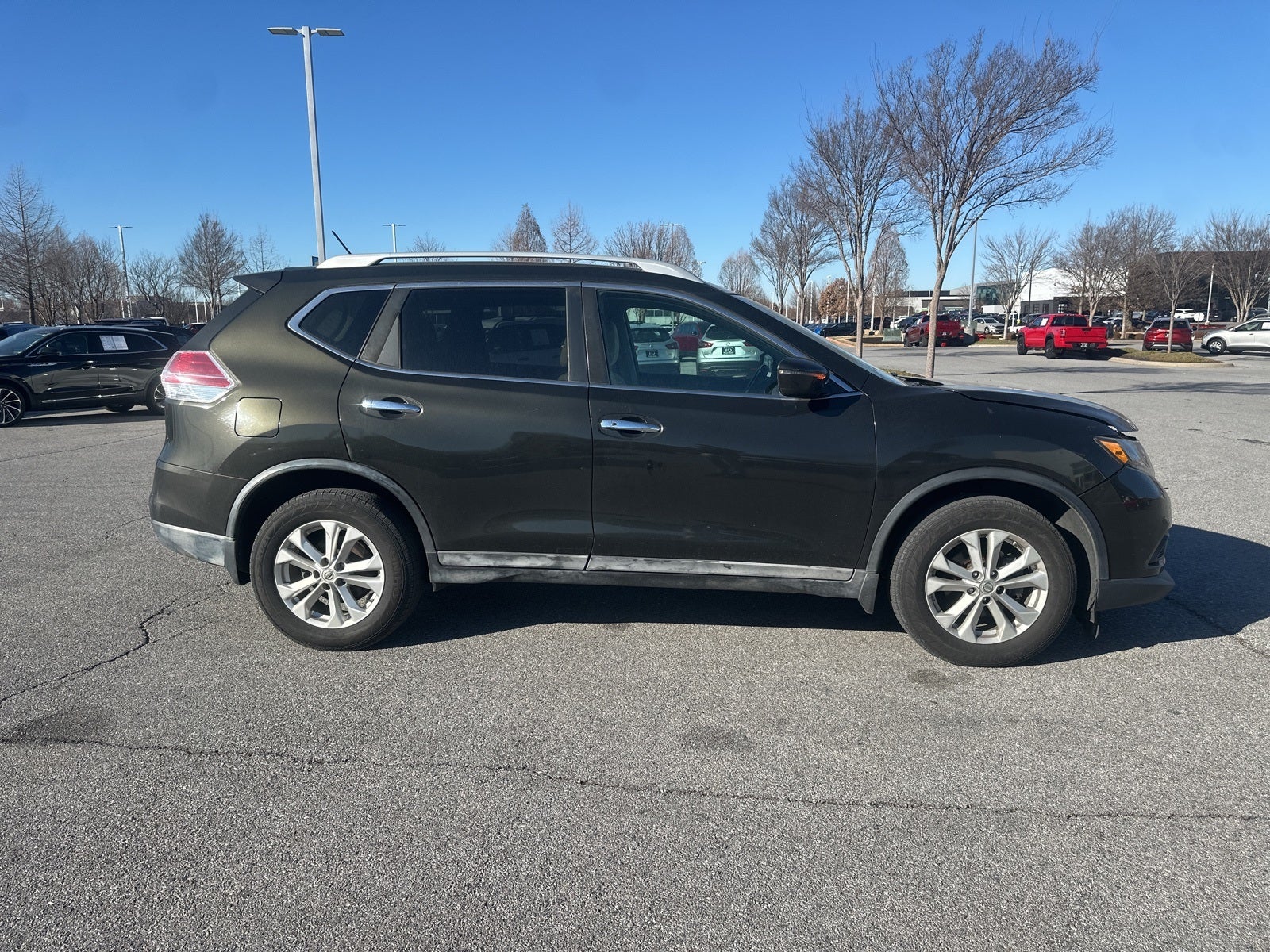 2016 Nissan Rogue SV