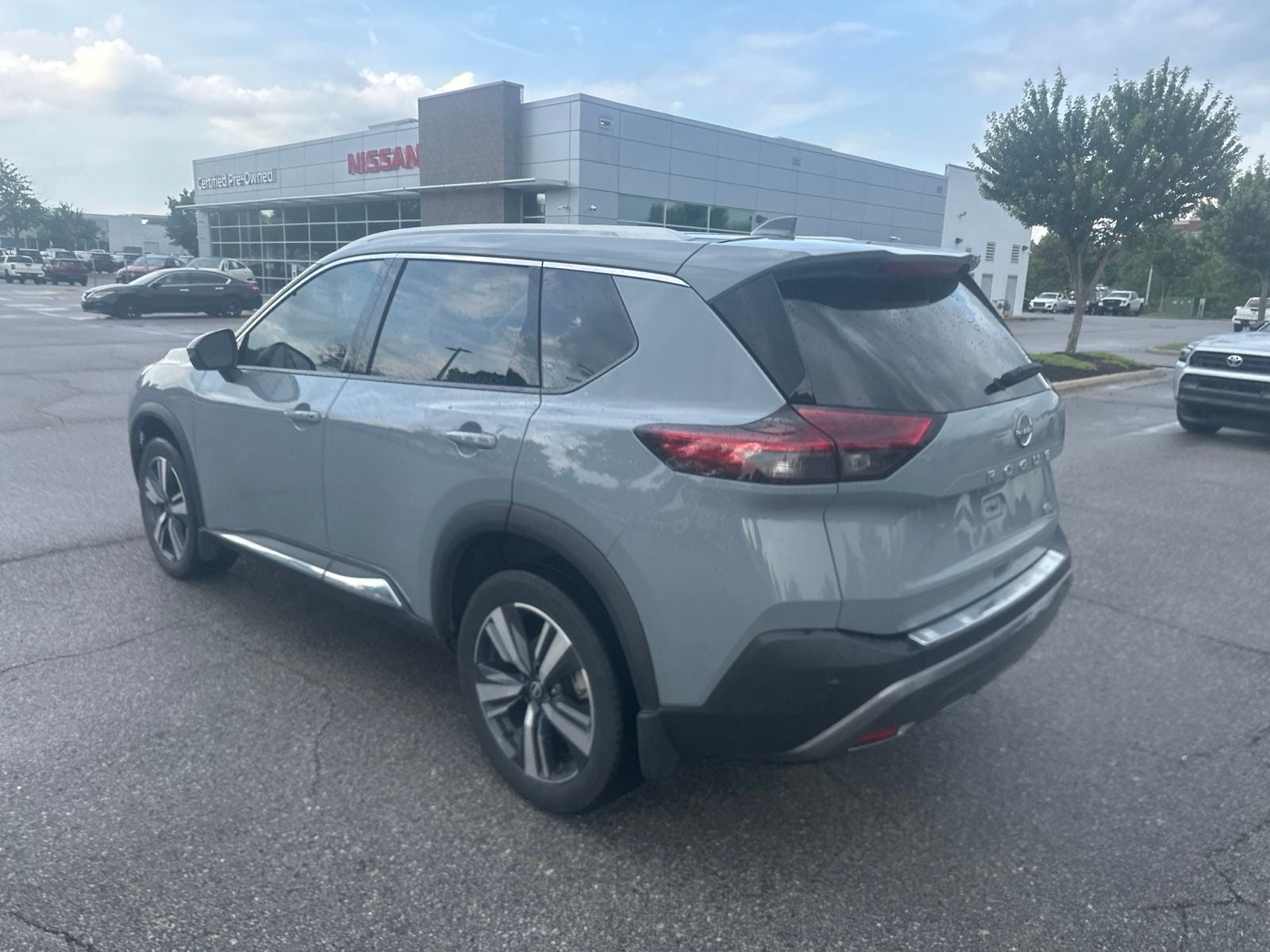 2023 Nissan Rogue SL
