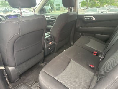 2020 Nissan Pathfinder SV