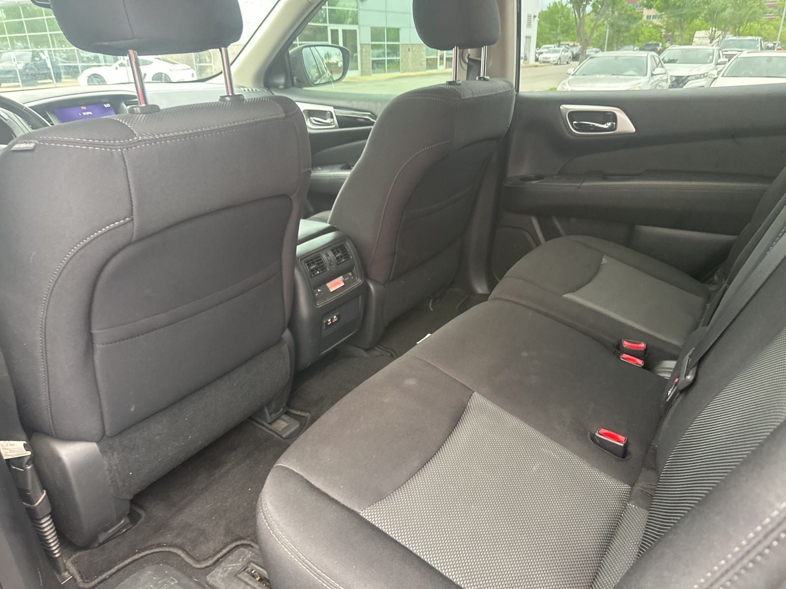 2020 Nissan Pathfinder SV