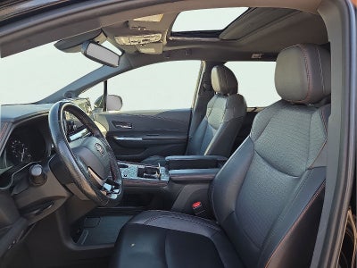 2021 Toyota Sienna XSE 7 Passenger