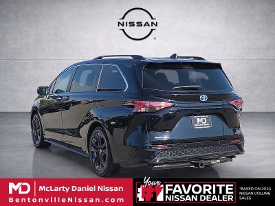 2021 Toyota Sienna XSE 7 Passenger