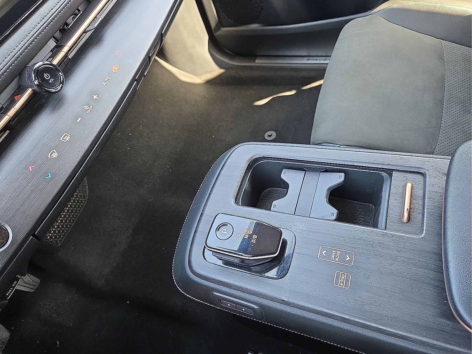 2024 Nissan Ariya ENGAGE e-4ORCE