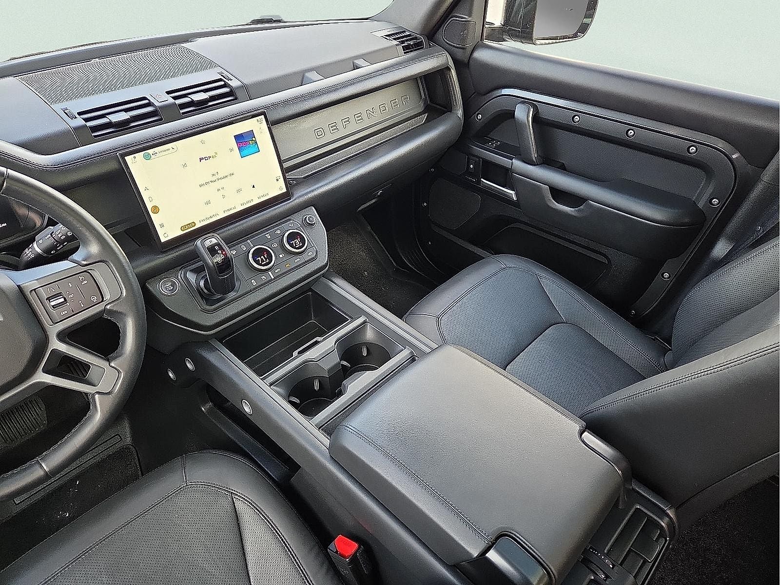 2025 Land Rover Defender 110 S