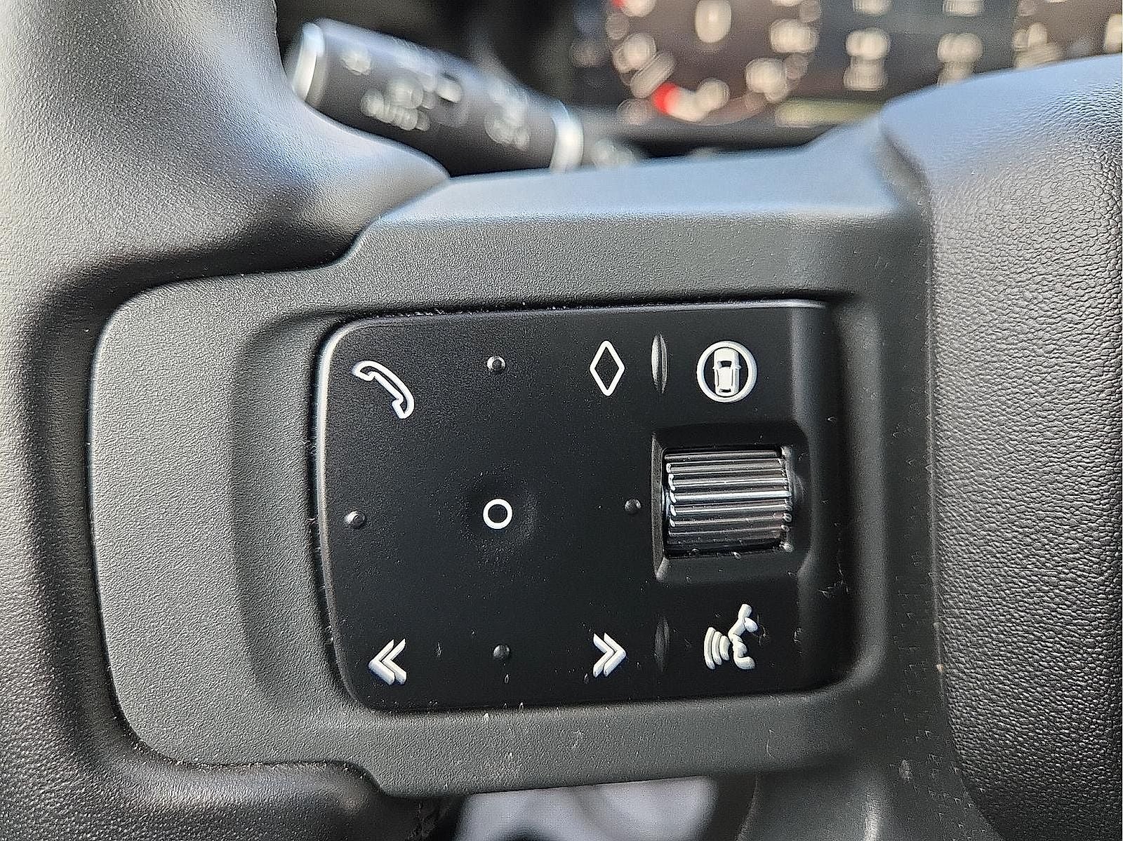 2025 Land Rover Defender 110 S