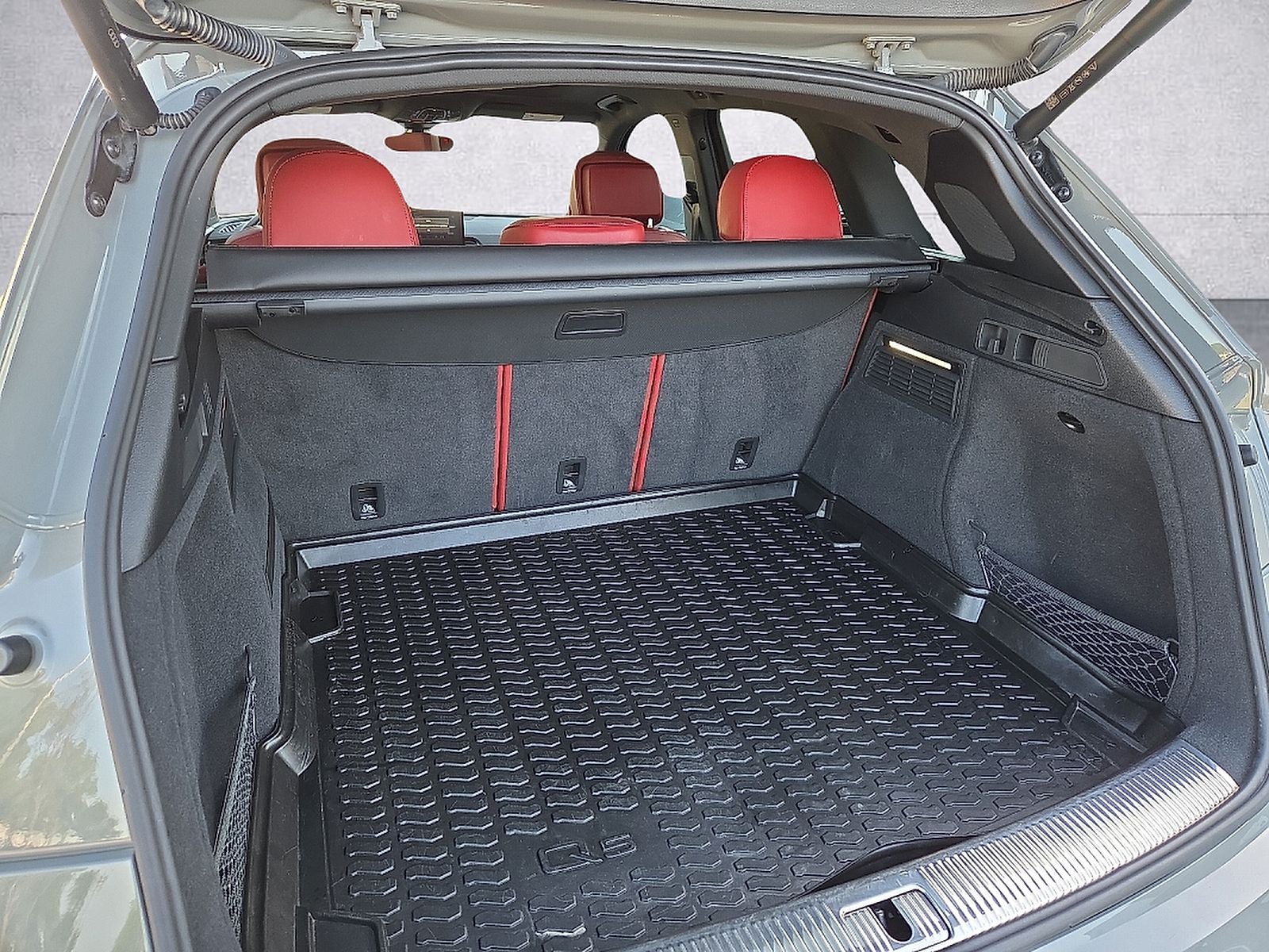 2021 Audi SQ5 Prestige quattro