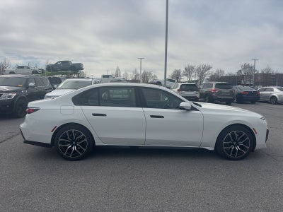 2025 BMW 7 Series 740i xDrive