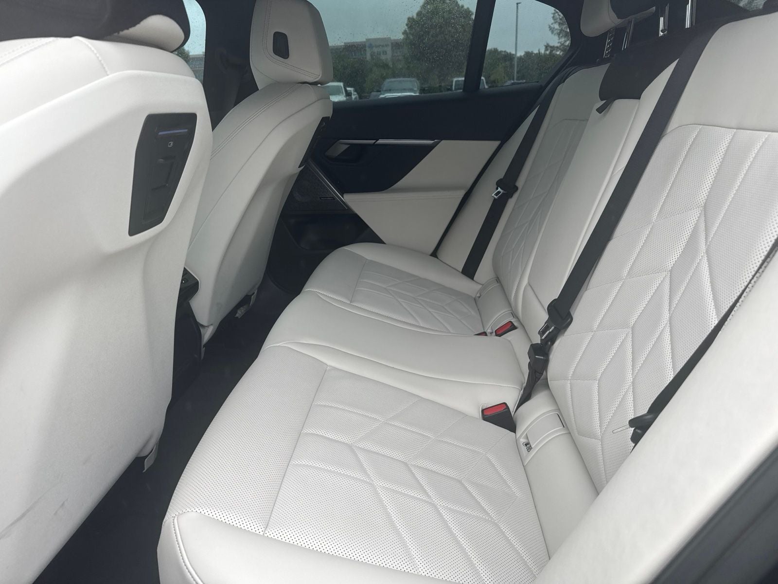 2024 BMW 5 Series 530i