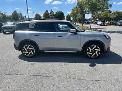 2025 MINI Cooper S Countryman Iconic