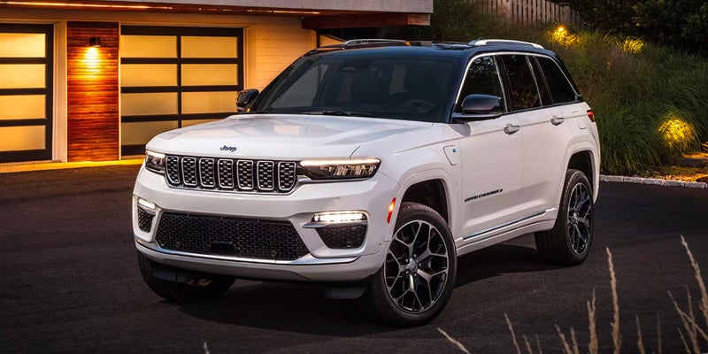2025 Jeep Grand Cherokee engines and performance