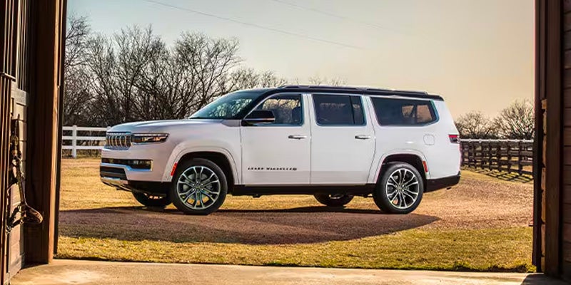 2025 Jeep Grand Wagoneer technology features